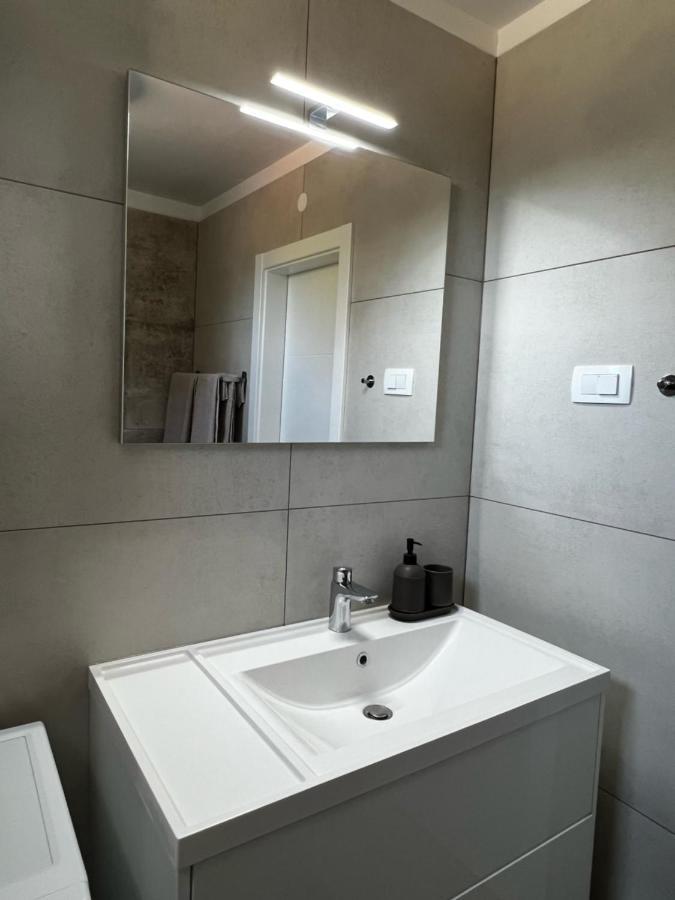 Apartman Ana Sveti Anton  Eksteriør bilde