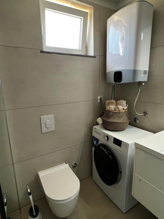 Apartman Ana Sveti Anton  Eksteriør bilde